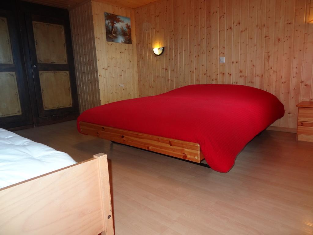 Helvetia Bed and Breakfast Troistorrents Kamer foto